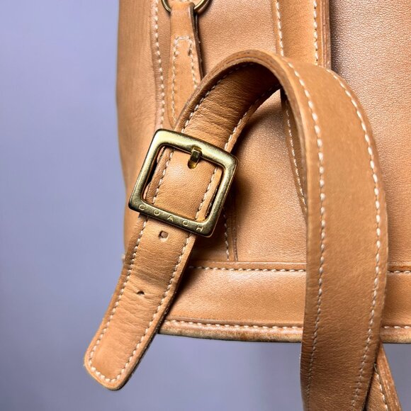 Vintage COACH 9315 Drawstring Daypack Backpack in Natural Tan Saddle - Picture 4 of 8